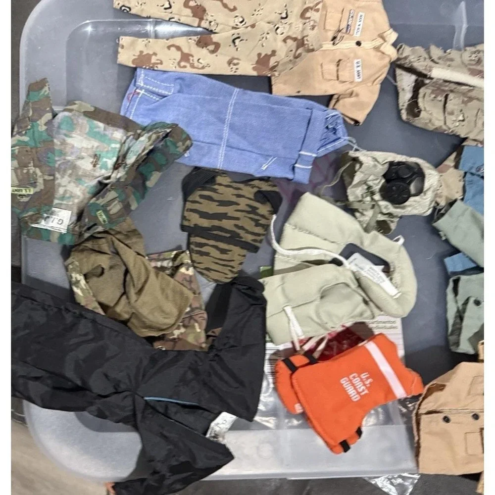 Vintage 90s GI JOE 12'' Military Action Figures Dolls & Accessories Lot